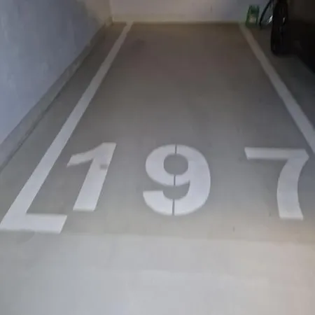 Luxury Princessa & Garage & Cable Tv Channels Appartamento