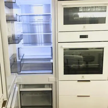 Luxury Princessa & Garage & Cable Tv Channels * Varsavia