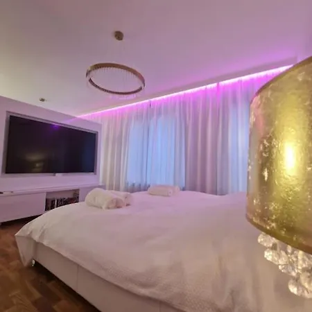 Luxury Princessa & Garage & Cable Tv Channels شقة وارسو