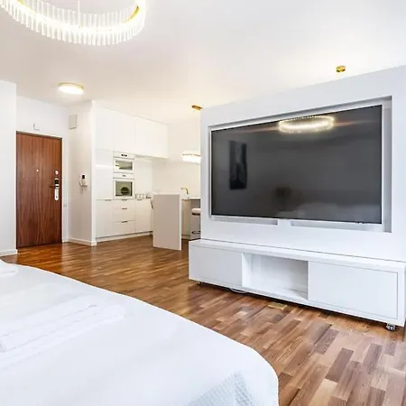 Luxury Princessa & Garage & Cable Tv Channels