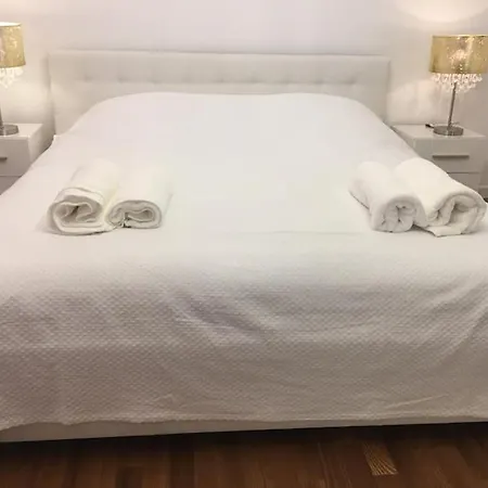 شقة Luxury Princessa & Garage & Cable Tv Channels *