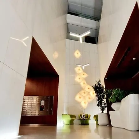 Luxury Princessa & Garage & Cable Tv Channels 아파트