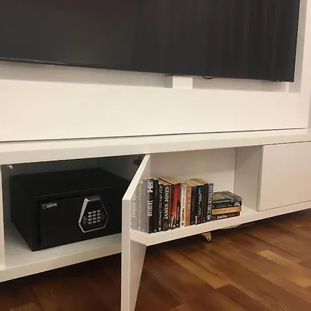 Luxury Princessa & Garage & Cable Tv Channels