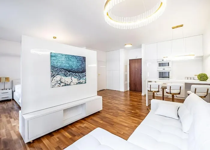 Luxury Princessa & Garage & Cable Tv Channels * Varsó